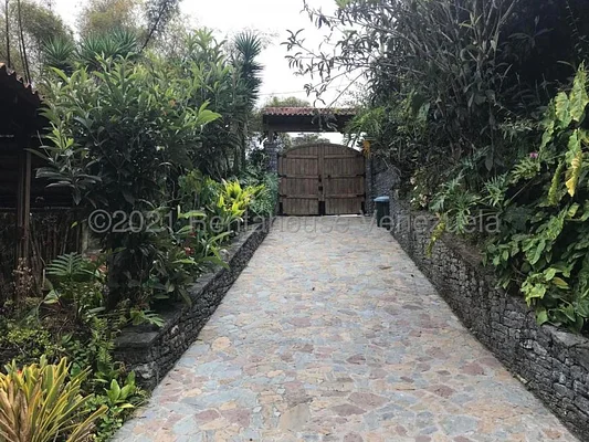 Beautiful house for sale La Suiza San Antonio de los Altos