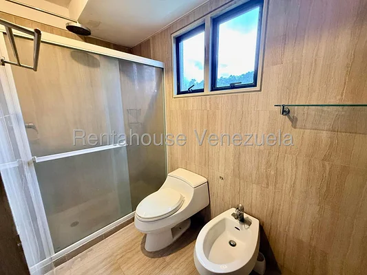 apartment (1 Level) for sale in Lomas de La Lagunita, Distrito Metropolitano - Image 15