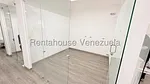 Commercial (office) for rent in Los Cortijos de Lourdes, Distrito Metropolitano thumbnail 3