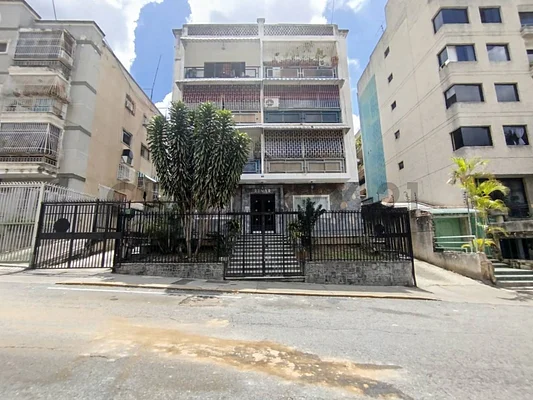 Sale of apartment in Libertador, Caracas, Distrito Capital - Image 15