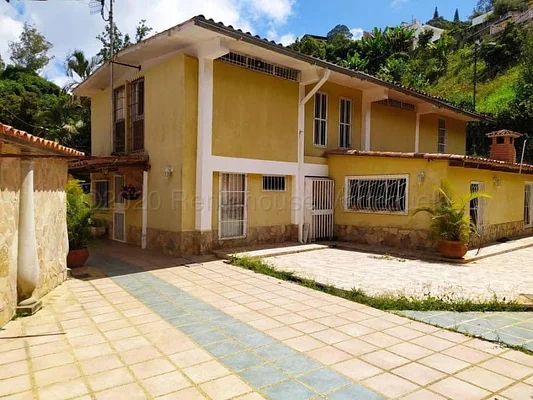 Spectacular house for sale El Picacho San Antonio de los Altos 23-19403