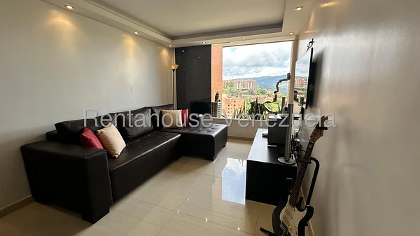 apartment (1 Level) for sale in Colinas de La Tahona, Distrito Metropolitano - Image 2