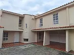 townhouse for sale in Mañongo Naguanagua Carabobo thumbnail 3