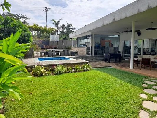 PRICE DROP! Spectacular house in El Parral, Valencia. Luxury, Comfort and spaciousness! - Image 2