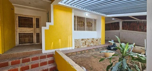 FOR SALE house SECTOR ISLA DORADA ZONA NORTE MARACAIBO - Image 2