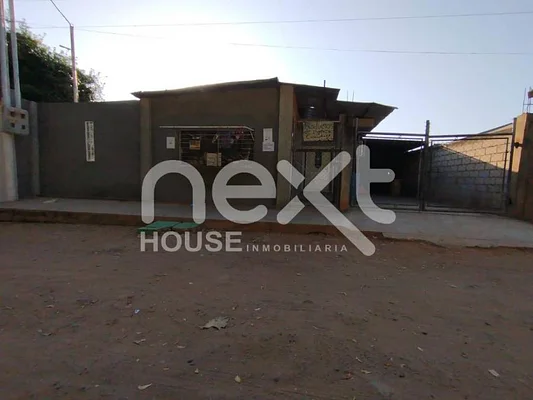 house WITH COMMERCIAL SPACE FOR SALE IN BARRIO VILLA AEROPUERTO MARACAIBO ah