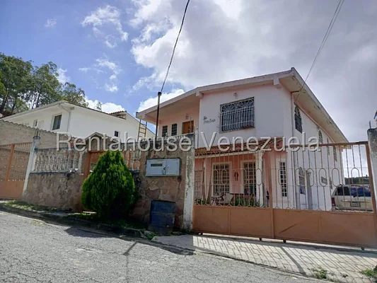for sale house To Remodel in Colinas De Carrizal
