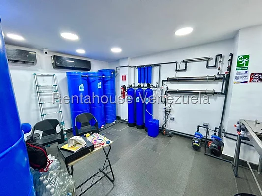 Open commercial interior space