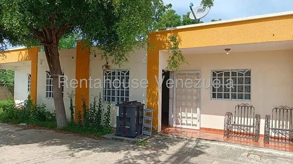 for sale cozy house ready to move in