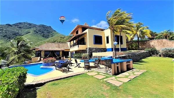 house, for sale, Manantiales de Guayamuri, Nueva Esparta, Isla de Margarita, 400 MT2, 5 bedrooms and 6 bathrooms - Inmuebles Margarita - 2 MIL