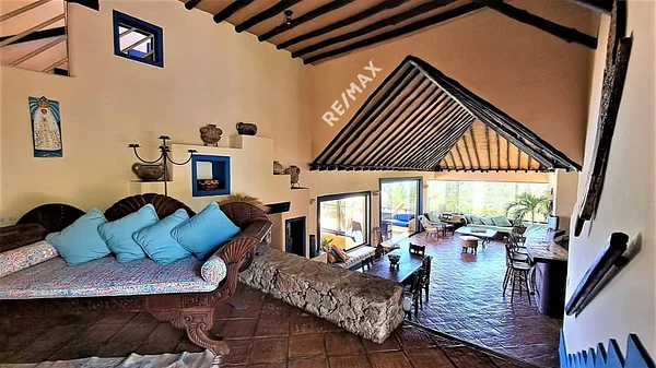 house, for sale, Manantiales de Guayamuri, Nueva Esparta, Isla de Margarita, 400 MT2, 5 bedrooms and 6 bathrooms - Inmuebles Margarita - 2 MIL - Image 2