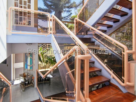 house (Multi-Level) for sale in Cerro Verde, Distrito Metropolitano - Image 6