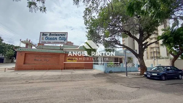 for sale EXTRAORDINARY house COMMERCIAL FOR YOUR BUSINESS IN SECTOR PARAÍSO MARACAIBO API 8323