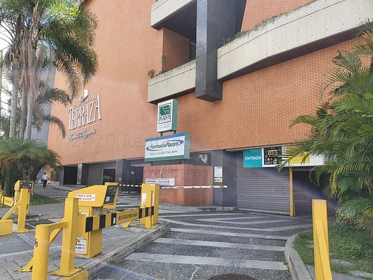 Commercial (commercial space) for rent in Lomas de La Lagunita, Distrito Metropolitano
