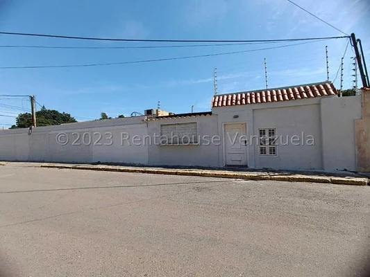23-25234 HOUSE for sale LA MACANDONA KAREM BERNAL