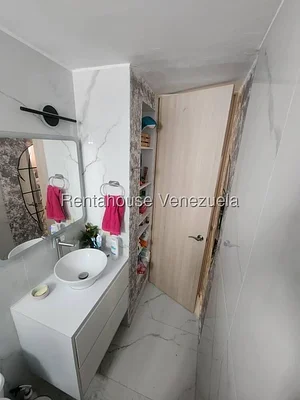 apartment (1 Level) for sale in El Solar de la villa, Miranda - Image 8