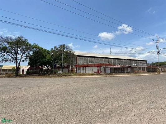 Sale of an active Industrial Warehouse located in the South Industrial - Avenida 62 Zona Industrial Primera E, 4003 Maracaibo - Commercial premises for sale - Image 2