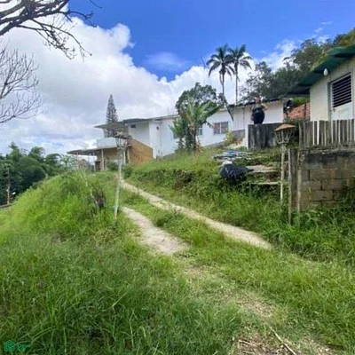 ALTO HATILLO sale Land financed The place of the house you will want to - Interseccion Calles La Colina Quinta Los Diaz, 1083 CCS - 12 beds plot of land for sale - Image 2