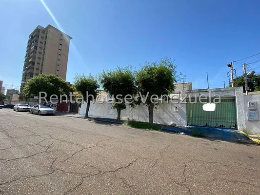 house Commercial or Residential for sale in Sector Paraiso