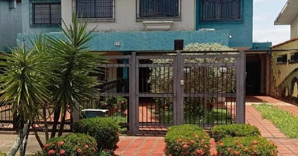 BEAUTIFUL TOWNHOUSE FOR SALE. LA FLORESTA URBANIZATION - Conjunto Residencial “Villas Maryana”. Carrera B, 6201 Maturin - 4 beds apartment for sale