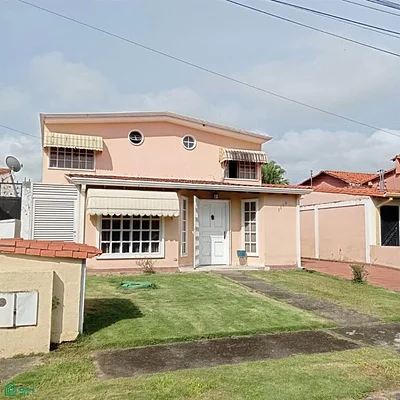 Beautiful 2-storey American Style house Alto Lar. Alto Barinas Norte - 3 C 315 B, 5201 Barinas - 5 beds apartment for sale