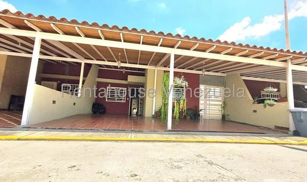 house for sale in Canaima 2 Guatire tlf