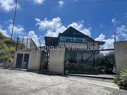 house (Multiple Levels) for sale in La Escondida, Distrito Metropolitano