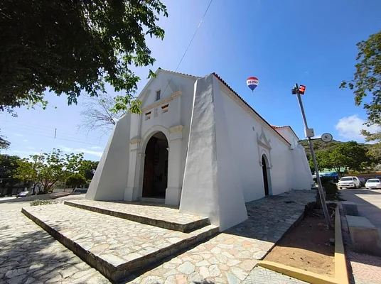 house Antique, for sale, In Pampatar, Nueva Esparta, Isla de Margarita, 190 mt2, 2 bedrooms and 1 bathroom - Inmuebles Margarita - 2 MIL - Image 4