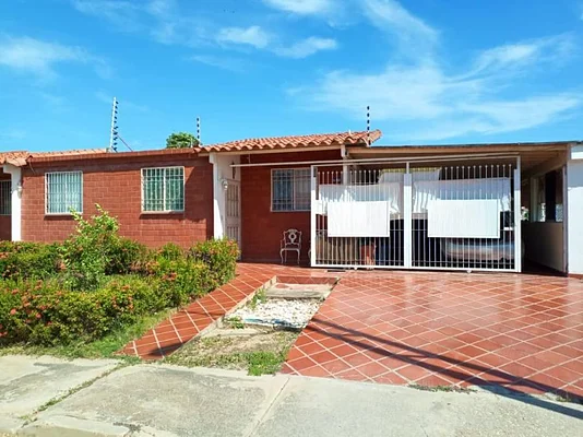 house in La Guardia sector