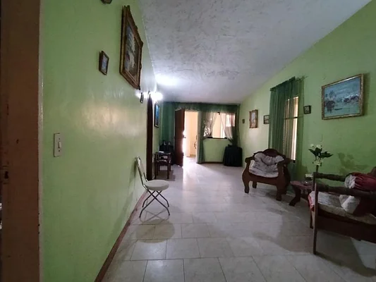 villa with 5 Bed / 5 bathrooms with swimming pool