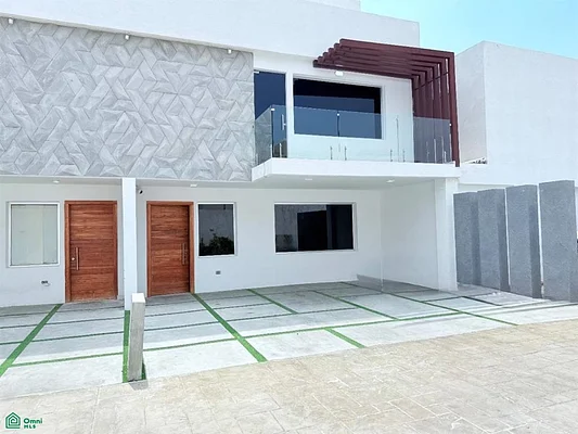Exclusive Townhouse for sale CR Aqualina Village - Guaicaipuro CR Aqualina Village, 6016 Lecheria - 4 beds apartment for sale