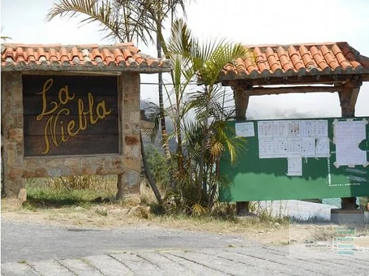 Affordable land for sale in La Niebla, El Junquito - US$11,000 USD