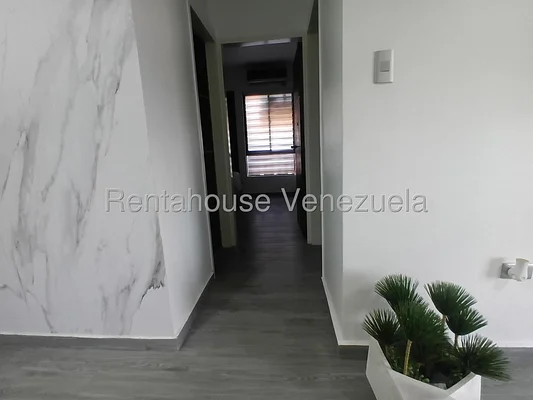 apartment (1 Level) for sale in Los Mangos, Carabobo - Image 16