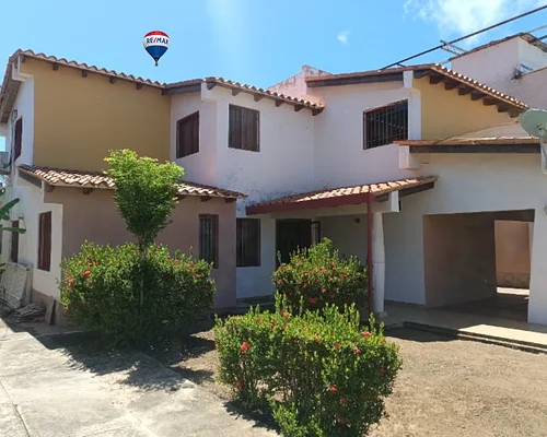 house, for sale, residential development Jorge Coll, Pampatar, Maneiro, Isla De Margarita, 338 mt2, 4 bedrooms and 5 bathrooms - Inmuebles Margarita - 2 MIL