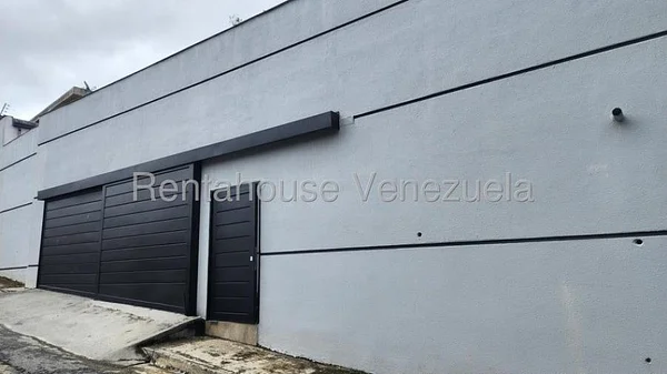 house for sale in Prados del Este tlf
