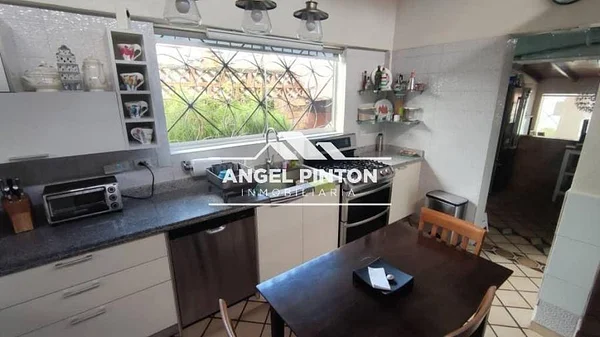 house FOR SALE EL TIRANO PORLAMAR API 5387