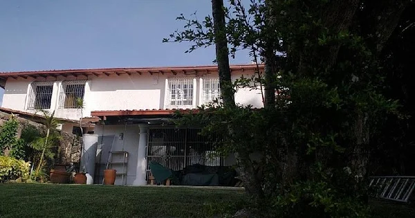 House for sale Alto Prado. View of the Ávila, terrace, garden. Street closed - Alto Prado, calle Sendero XXX, 1080 CCS - 5 beds house for sale