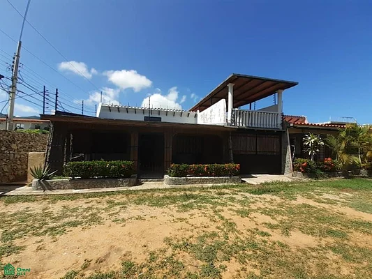 2-LEVEL HOUSE LOCATED IN THE SIGHT OF PLAYA EL AGUA - principal la mira, 6301 Antolin del Campo - 3 beds house for sale