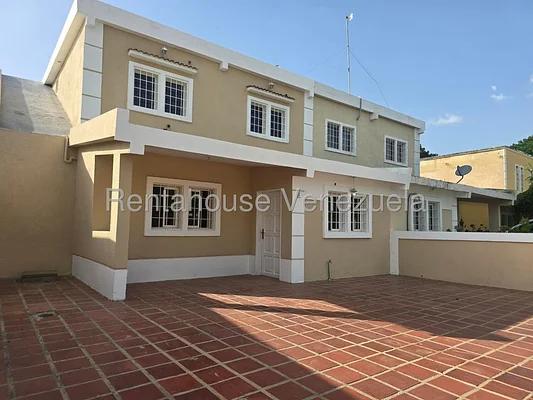townhouse (Duplex) for sale in Barrio Campo Alegre, Zulia