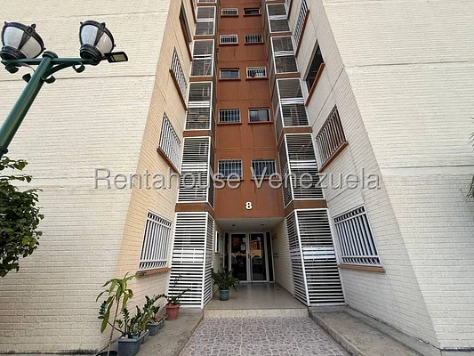 apartment (1 Level) for sale in Zona Oeste, Lara - Image 4