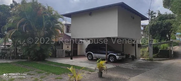 KC. Beautiful house for sale Los Salías Coromoto Calle Colinas de la Mariposa Sector El Cují