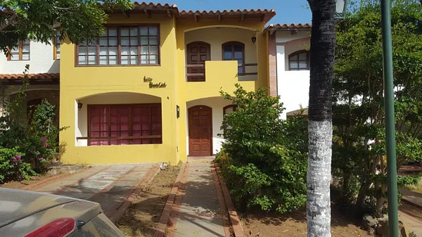 house in Aguamarina Country Club