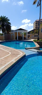 Excellent townhouse La Riviera, Sector El Morro, Porlamar