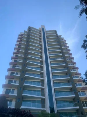 Apartments in Gray Shell Construction, Res. Mondrian El Bosque Valencia, Carabobo