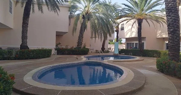 Sale Beautiful TH & Privileged Area - SECTOR GENOVES 5, 6316 Porlamar - 4 beds apartment for sale