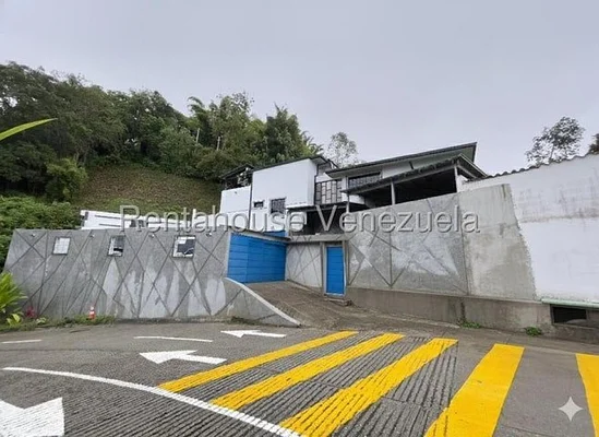 house for sale in Los Naranjos del Cafetal tlf