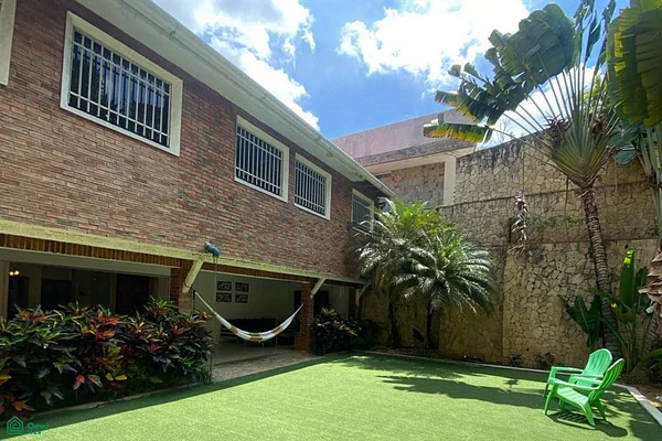Exclusive residence in Chuao, Caracas - Calle , La Loma, 1080 CCS - 5 beds house for sale
