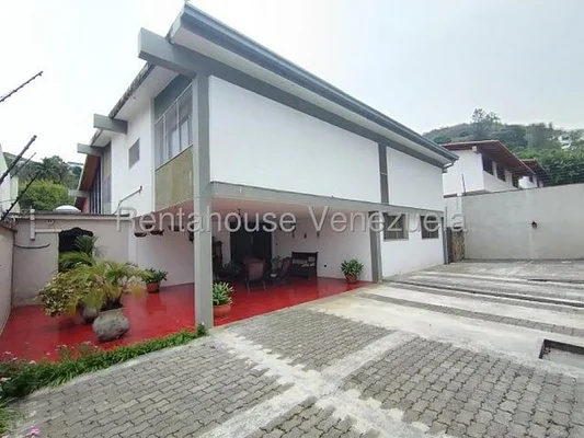 house for sale in Prados del Este tlf