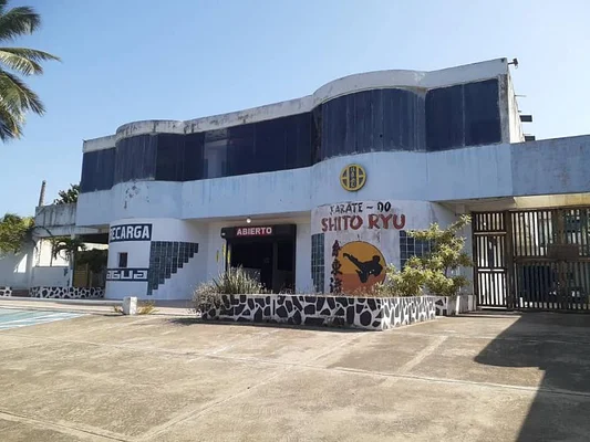 Spacious Commercial Property in Playa El Agua: opportunity Unique for Tourist and Recreational Development