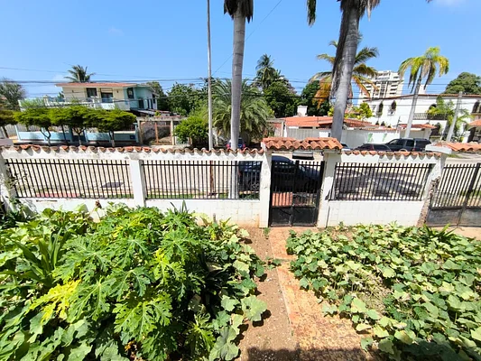 house, for sale, residential development Jorge Coll, Isla De Margarita, 560 mt2, 6 bedrooms and 3 bathrooms - Inmuebles Margarita - 2 MIL